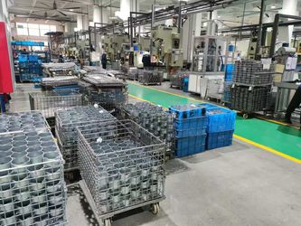 Guangzhou Fuheng Auto Parts Supply Chain Co., Ltd. fabrika üretim hattı