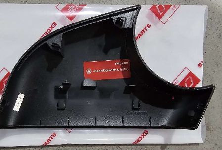 Tesla Model Y Sağ Taraf Yolcu Kapısı Ayna Kapağı Tutucu Siyah 8202202