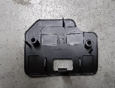 Tesla Model S 2021+ RH Arka Tampon Bracket 145x40x3mm Siyah